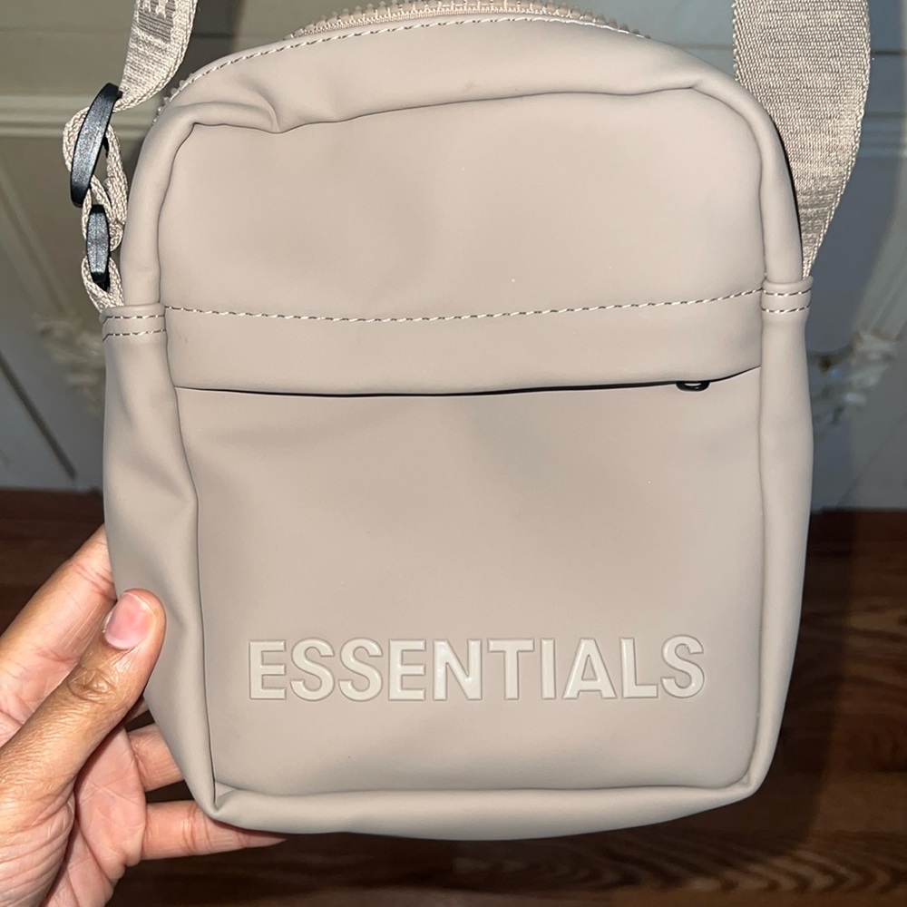 Essentials shoulder bag